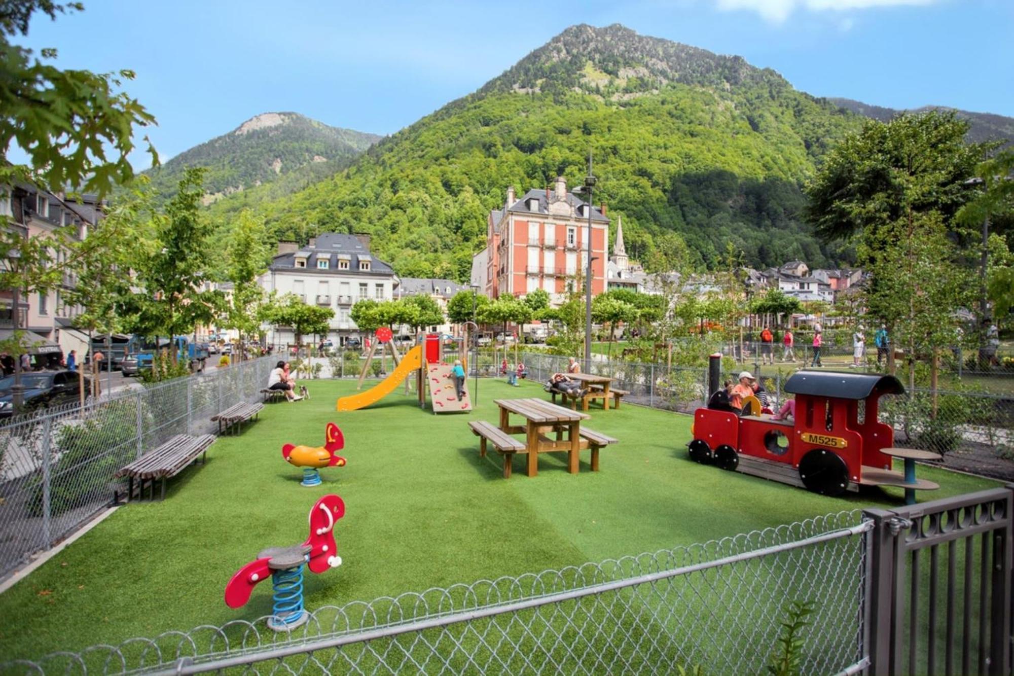 Appartement Charmant A Cauterets 27 M² Vue Sur La Ville Eksteriør bilde